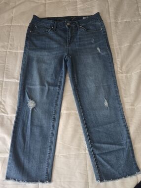 Classic Mid Blue Women's Distressed Straight-Leg Cropped Jeans.  Inseam 25.